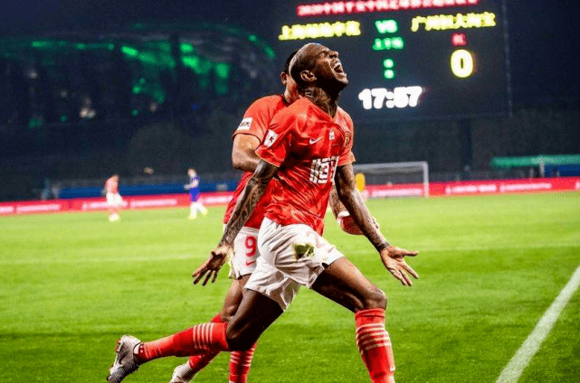 金年会app注册-包含欧超杯赛程吃紧，广州队今晚完成体检，赛场秩序良好，训练强度明显提升的词条