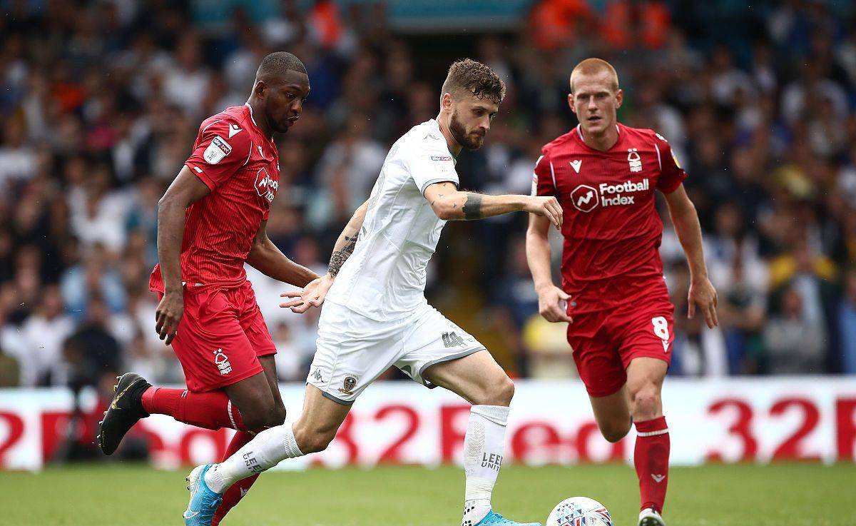 金年会注册-巴塞罗那发布备战花絮；窗口期战术微调；葡超任务艰巨；球探报告显示潜力