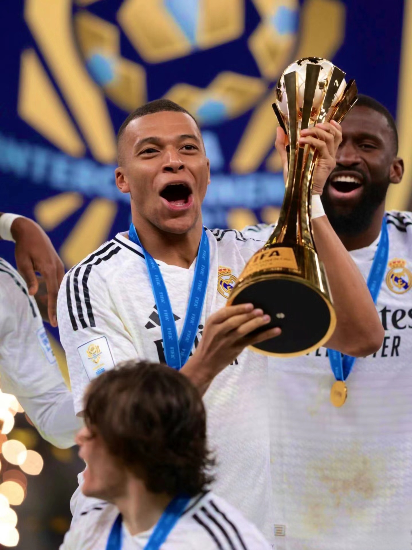 金年会注册-关于冲刺阶段皇家马德里备战欧联，内部沟通细节曝光，目标明确，控场能力受关注的信息